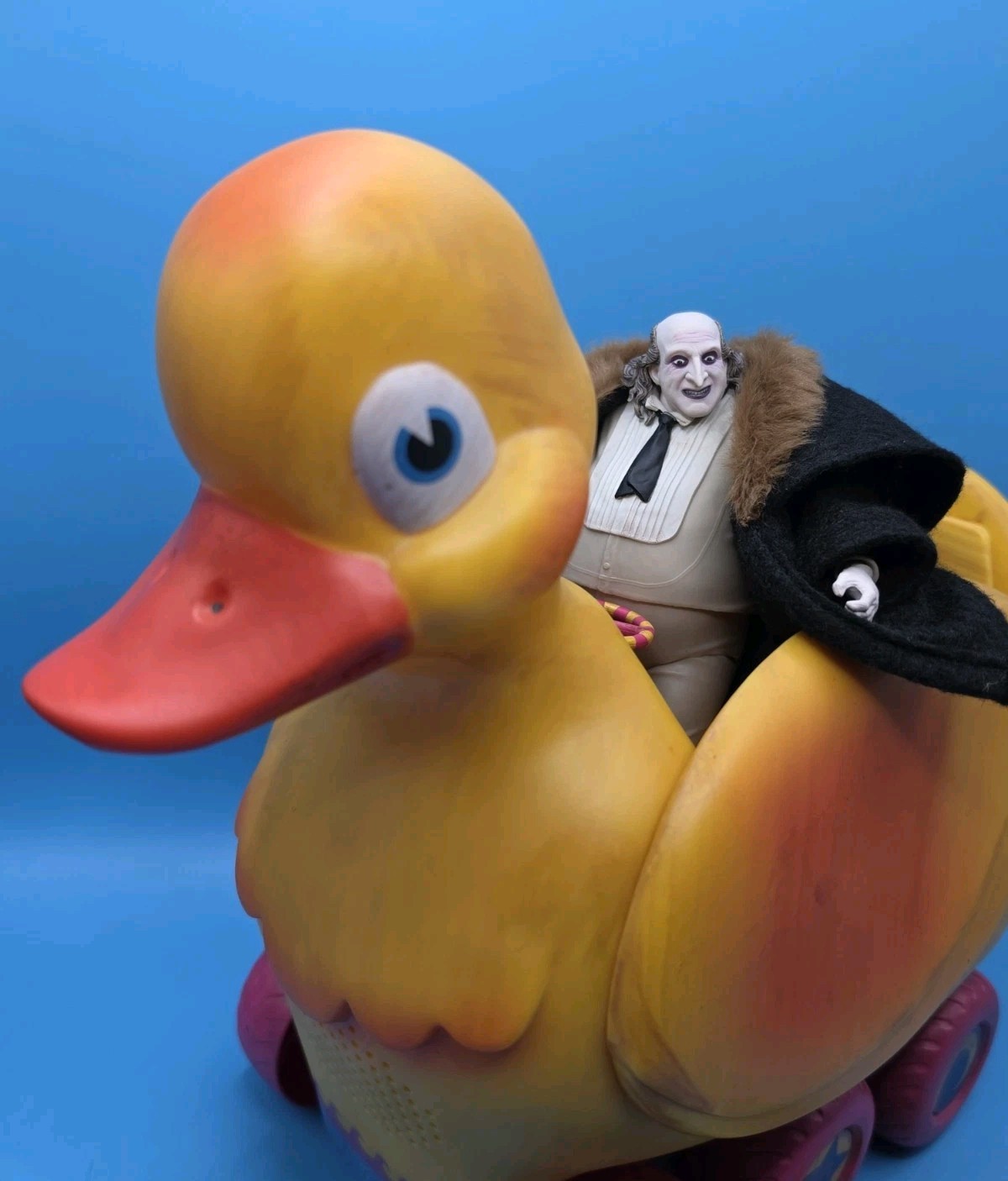 McFarlane Dac Multiverse Batman Returns The Duck w/ The Penguin Figure Complete