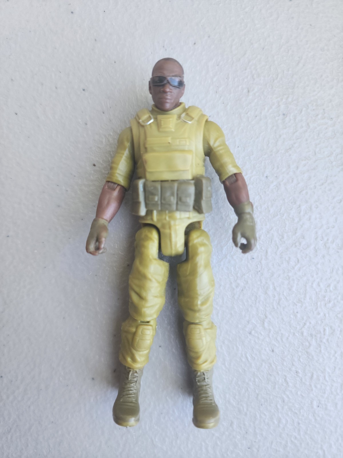 Mattel Jurassic World Fallen Kingdom Mercenary from Ankylosaurus Set 3.75