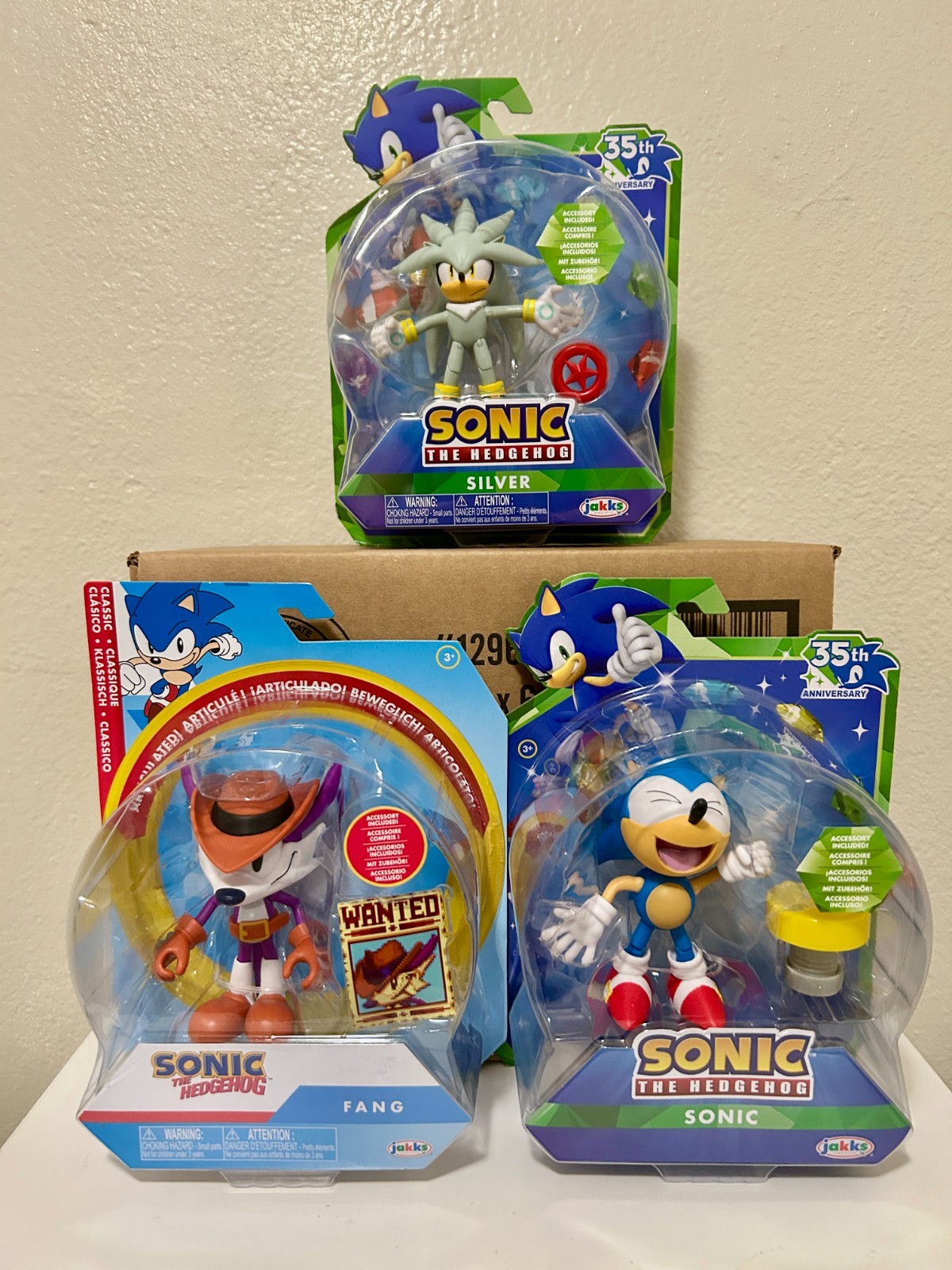 Sonic The Hedgehog 35th Anniversary SILVER, Fang and Laughing Sonic 4″ Figures