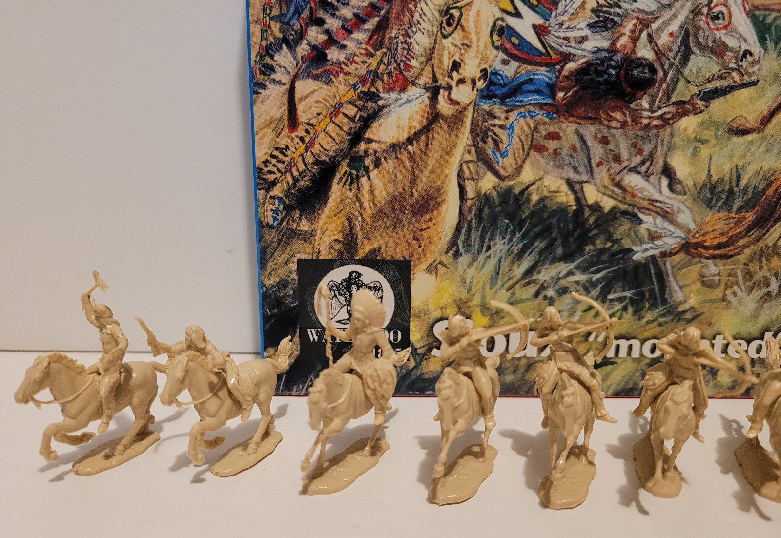 WATERLOO SIOUX INDIANS AP023 1/72 scale HO scale
