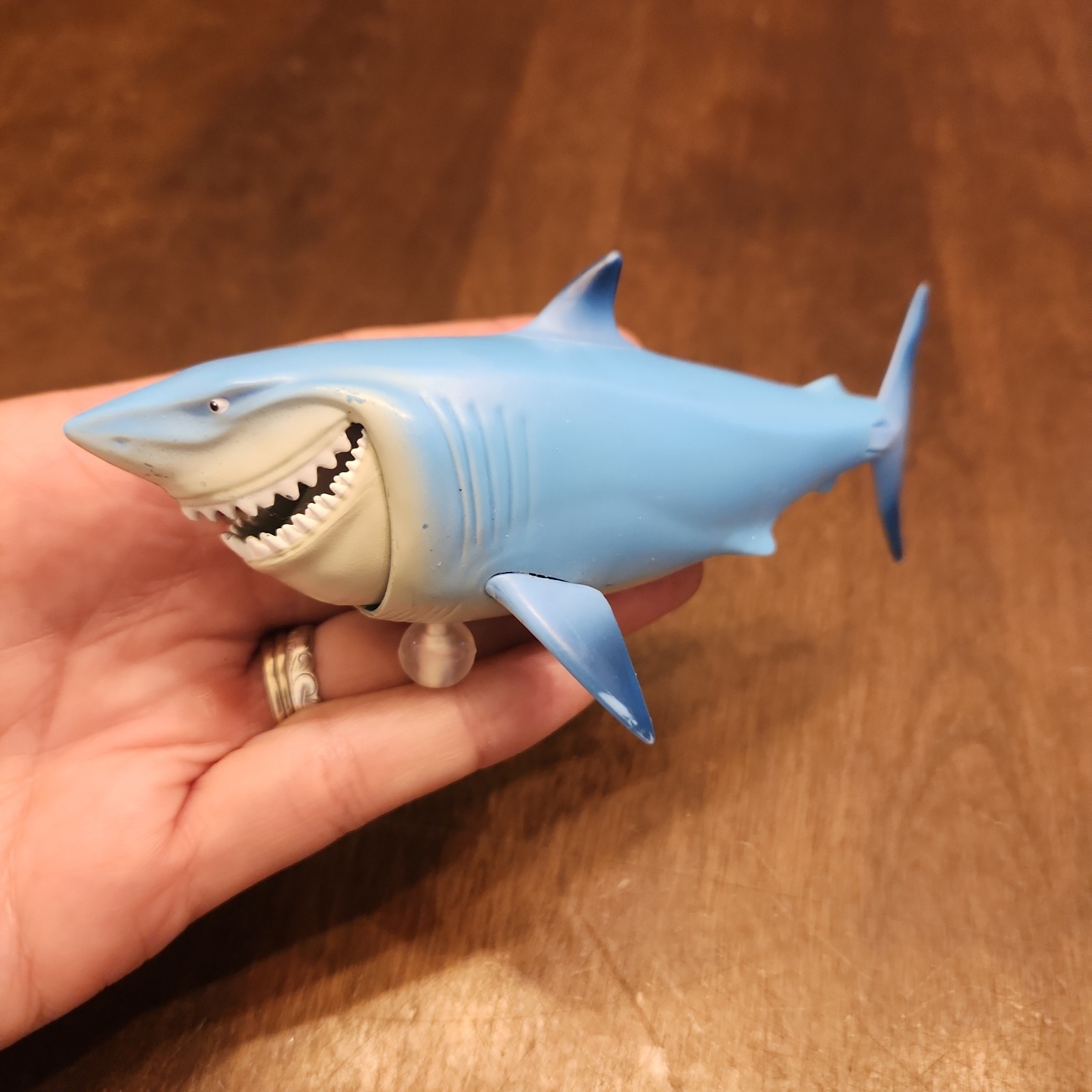 THINKWAY TOYS DISNEY PIXAR BRUCE Shark Deluxe FIGURE Chomping Jaw Swim Action
