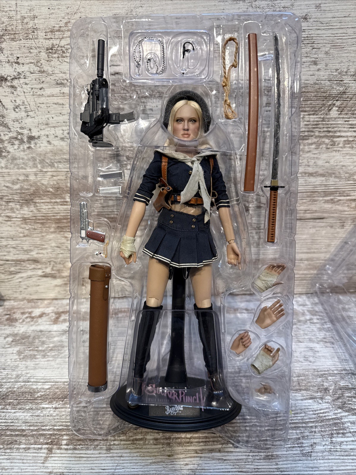 Hot Toys 1/16 Babydoll Angel Wars Masterpiece Action Figure – MMS157 (Minty)
