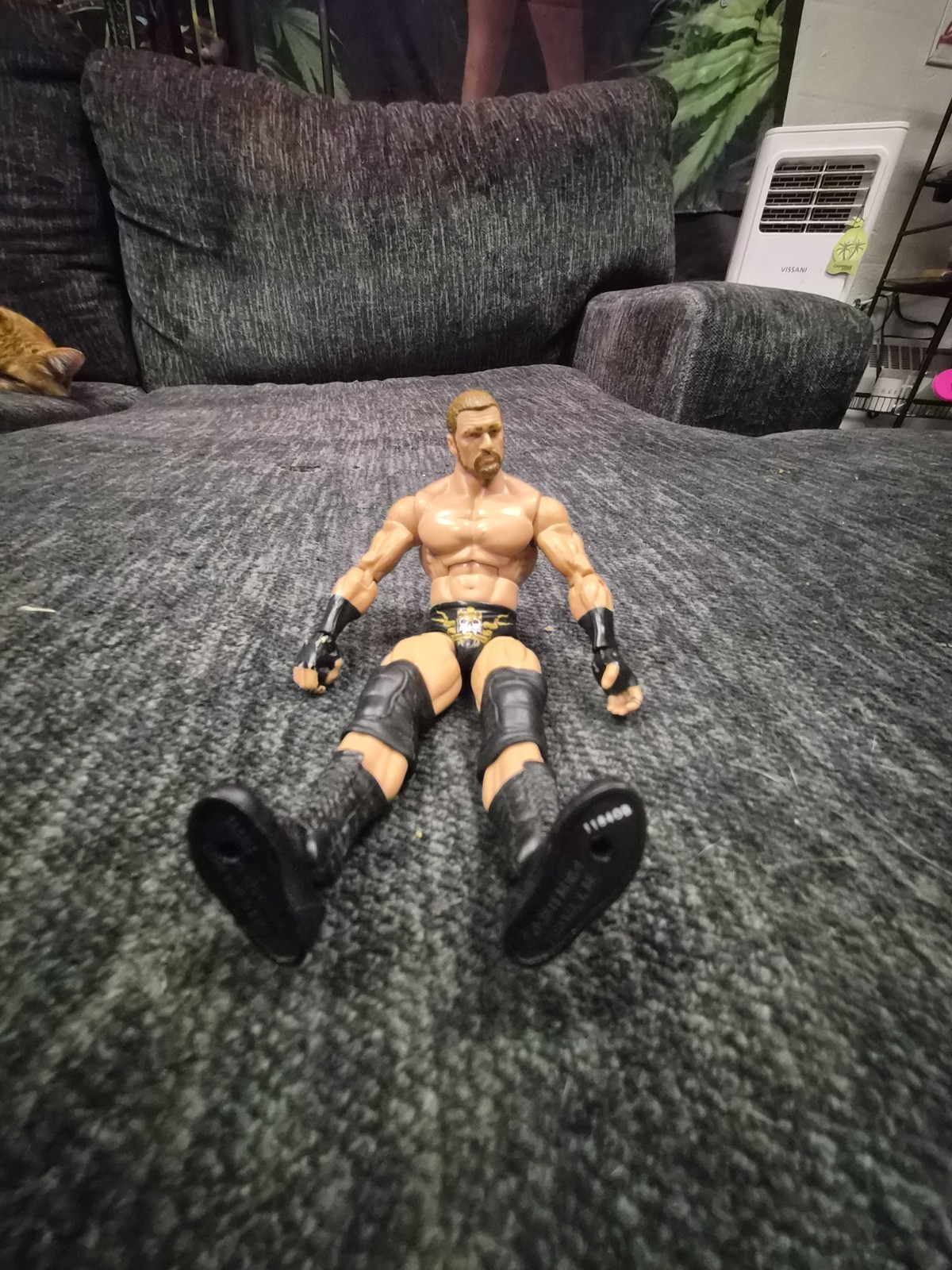 👑 Mattel WWE Triple H Action Figure Black Gold Trunks Iron Cross HHH 👑