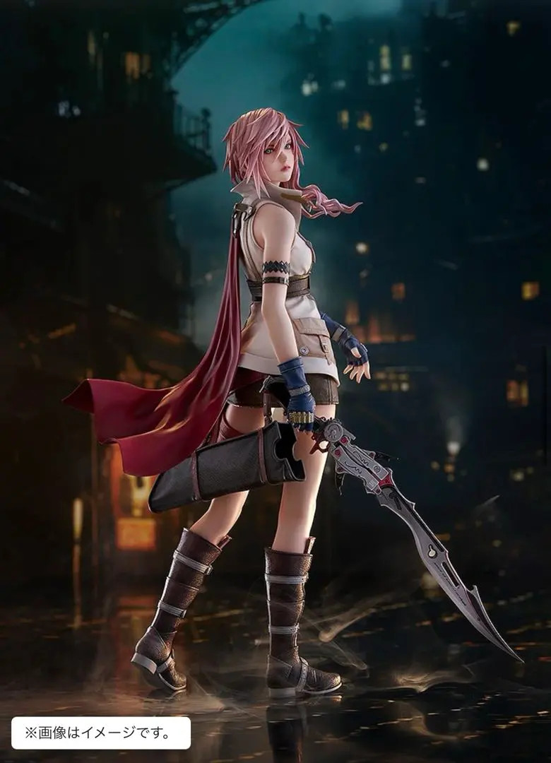 SQUARE ENIX GOOD SMILE COMPANY Final Fantasy XIII Lightning 1/6.5 Figure