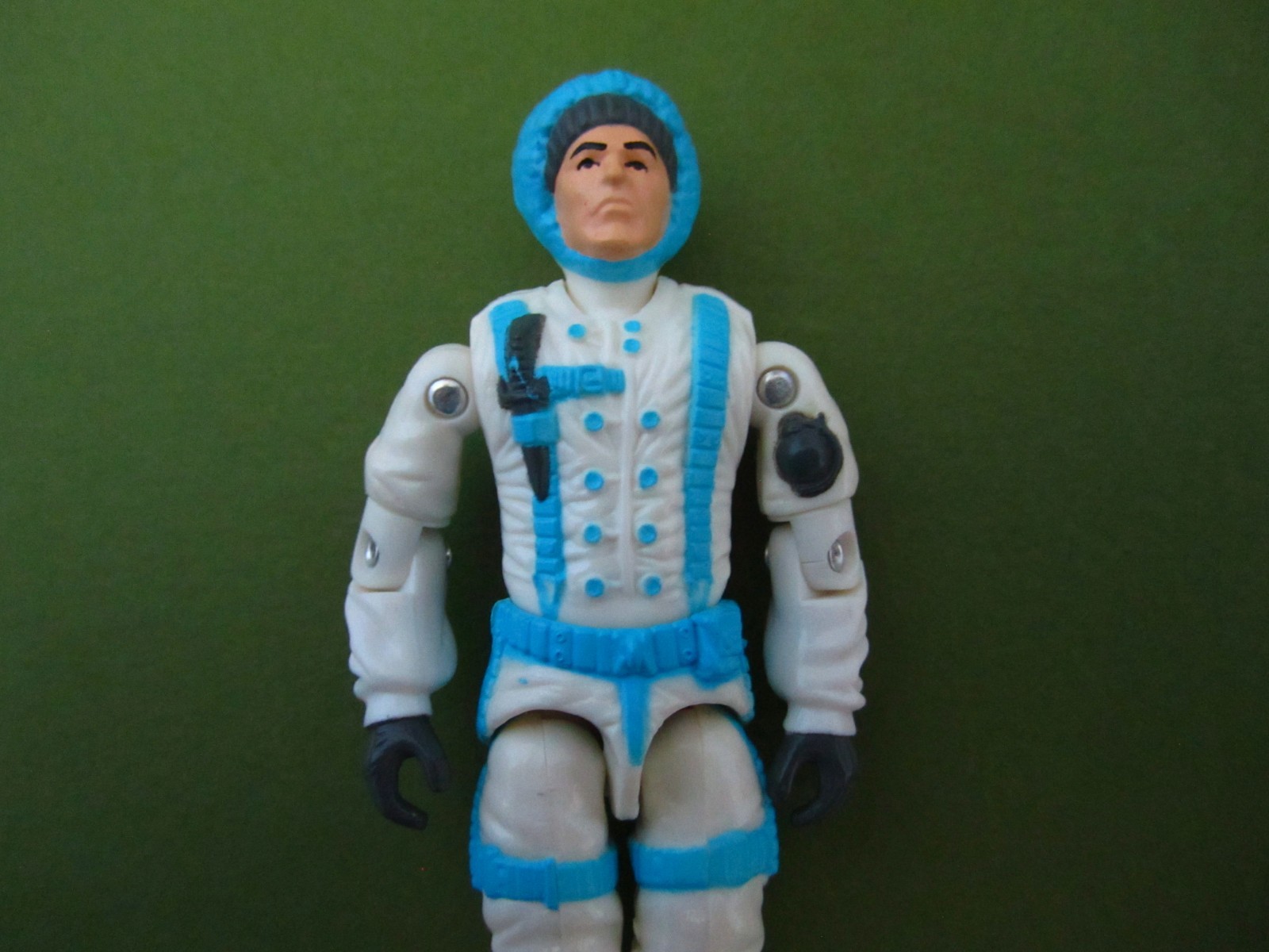 ? 1990 Vintage GI Joe Winter Operations Specialist Sub-Zero Action Figure