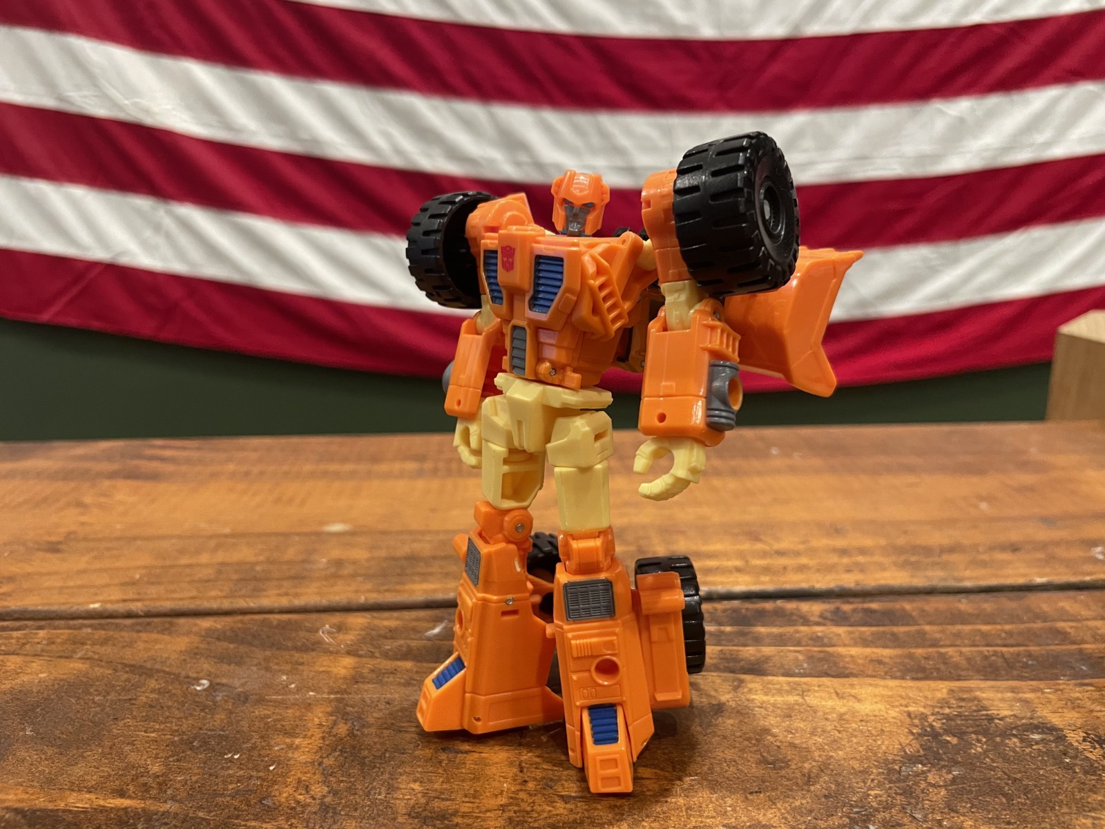 Transformers Generations Thrilling 30 Deluxe Autobot Scoop Figure Only