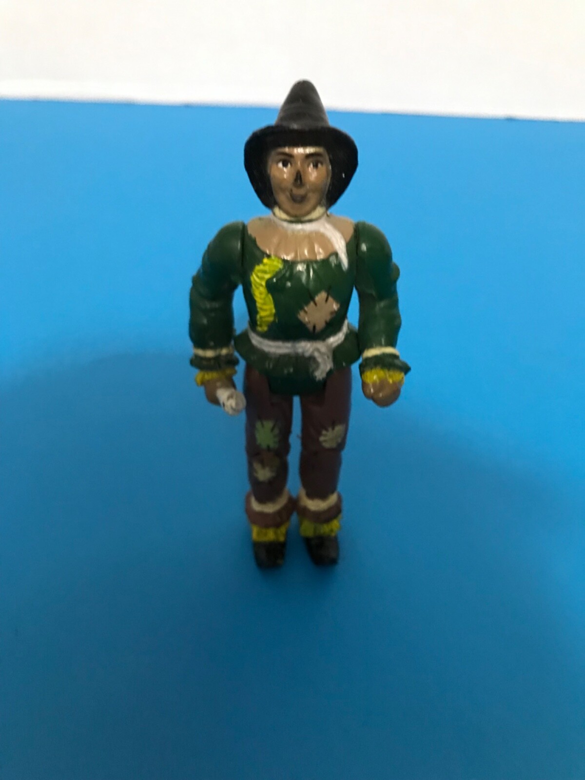 Vintage 1988 MGM/Turner MTC Wizard Of Oz 4″ Scarecrow Action Figure