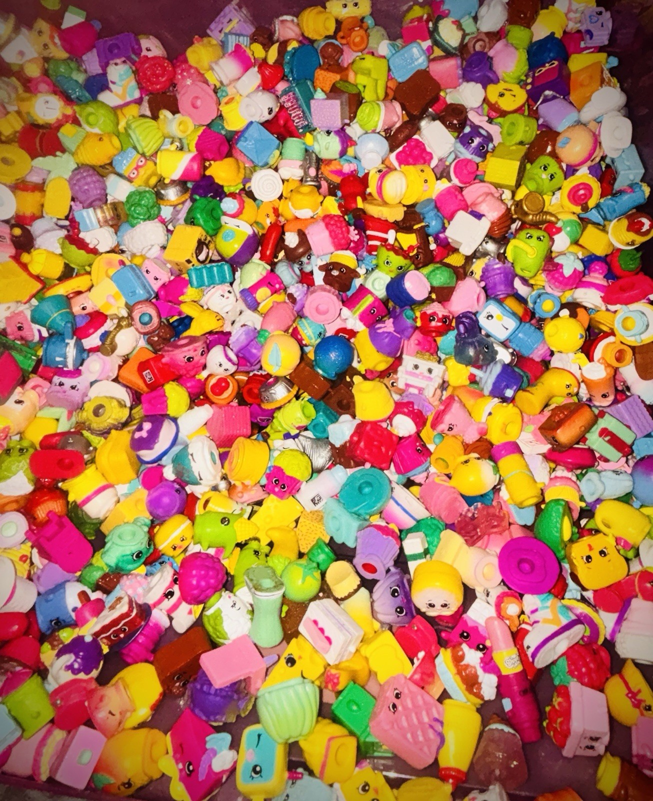 (25pcs) Shopkins Lot with mixed selection Random All Seasons, No Duplicates