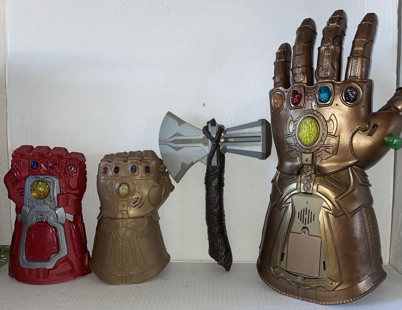 Marvel Legends Infinity Gauntlet Lot X4 Hulkbuster Stormbringer Electronic Glove