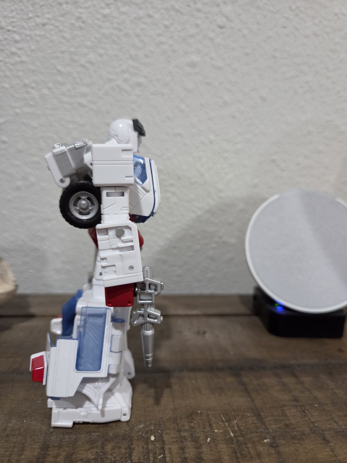 Hasbro Transformers Studio Series Voyager The Transformers: The Movie 6.5 in…