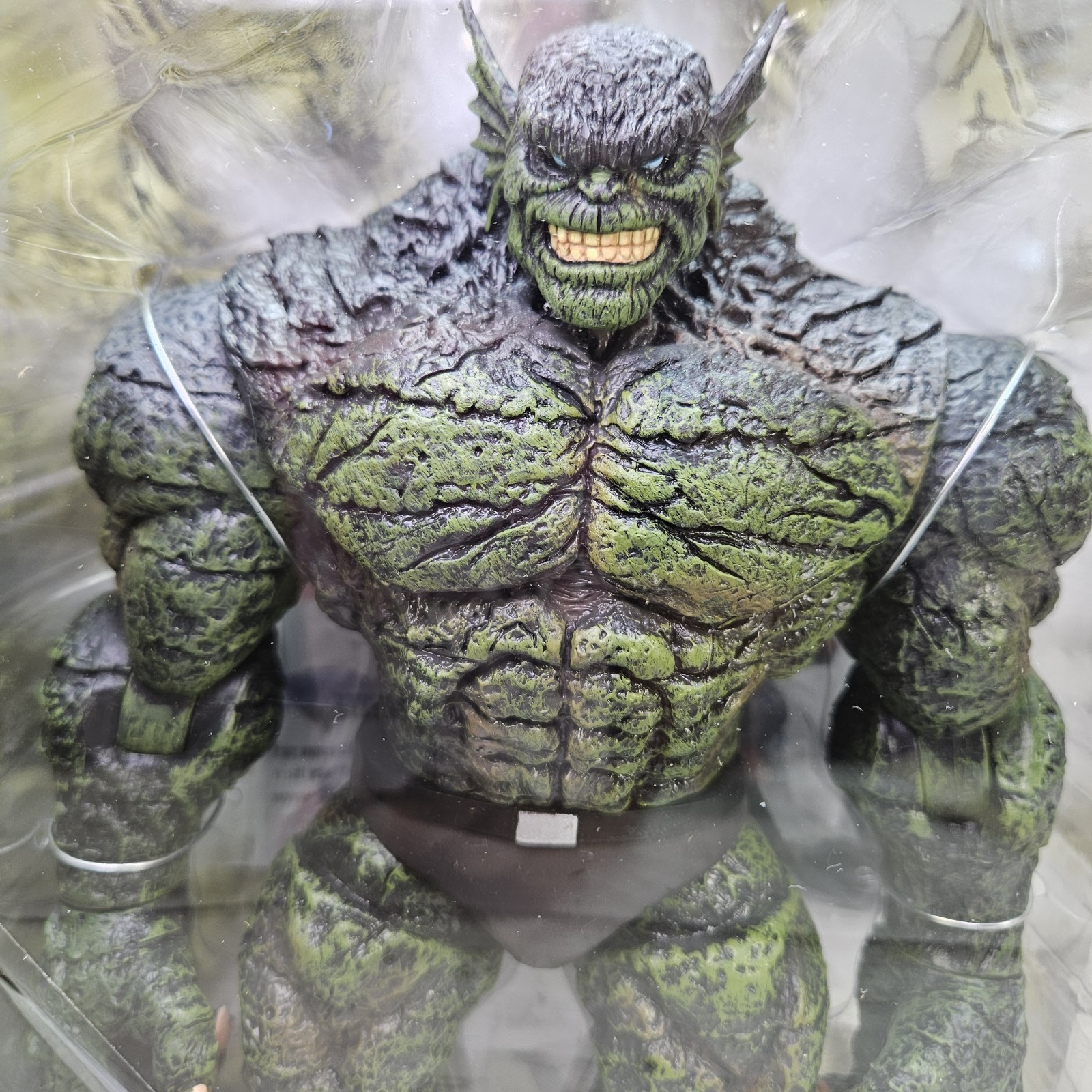 Diamond Select Marvel Select Abomination 2019 8.5″ Action Figure Box Damage Read