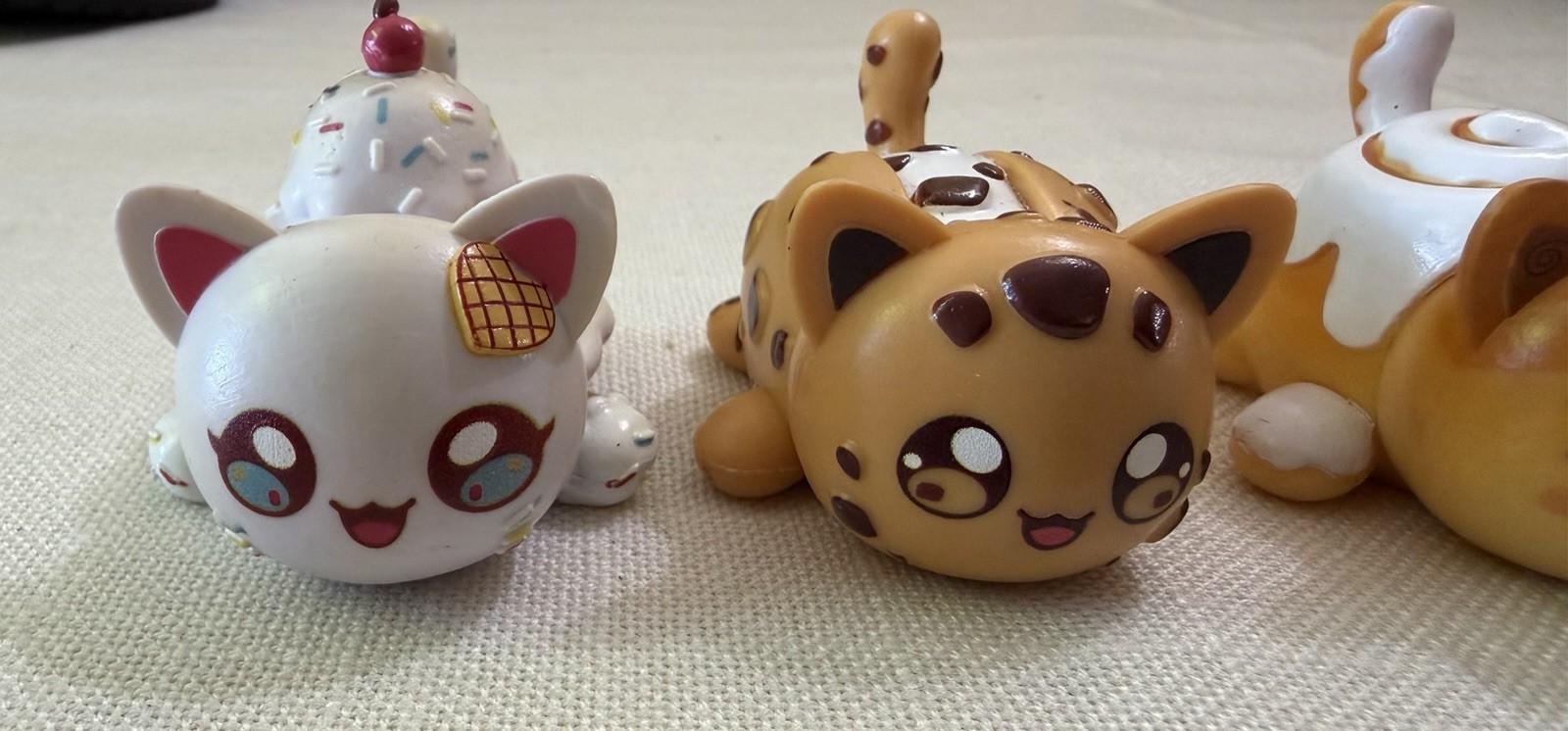 Aphmau MeeMeows Mystery Mini Figures Catface Lot of 8 Cats Bonkers Toy Co Fairy