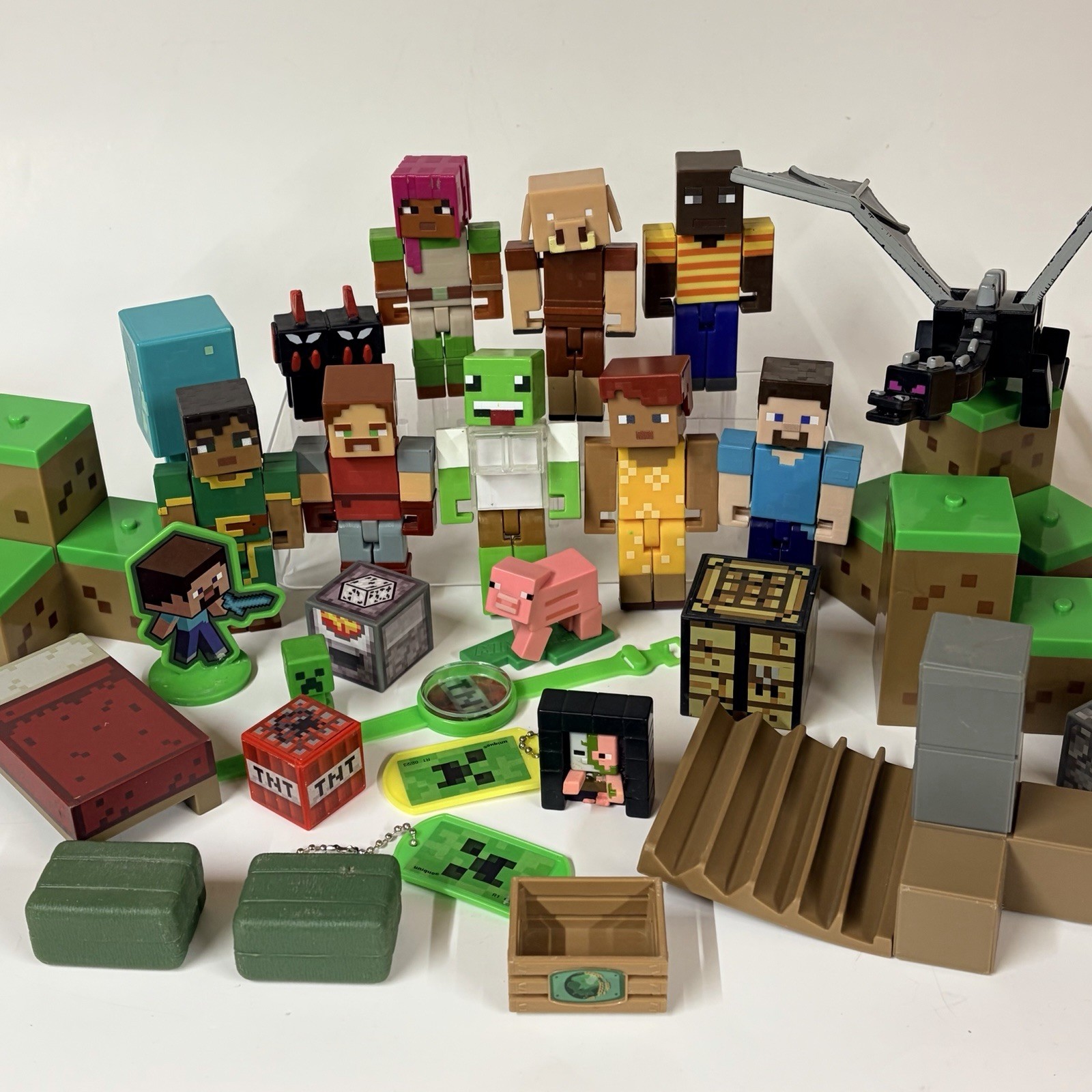 Minecraft Creator Action Figures Toy Lot Of 30 Ender Dragon Blocks Mixed Lot Toy