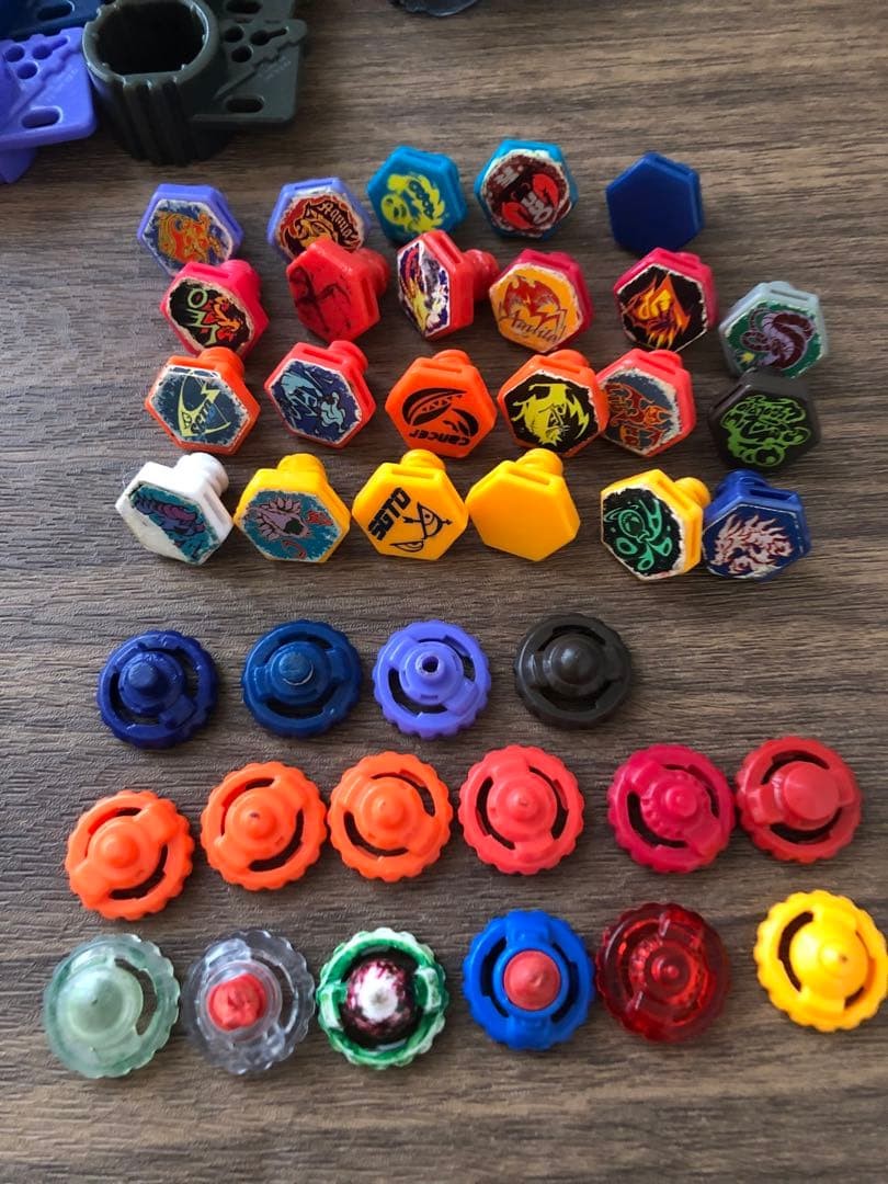 Beyblade Metal Fight Parts Lot – Used – Approx. 15-20 Years Old 063026d