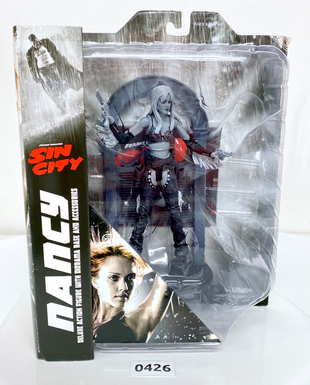 2014 Diamond Select Sin City 7″ Nancy Deluxe Action Figure with Diorama Base New