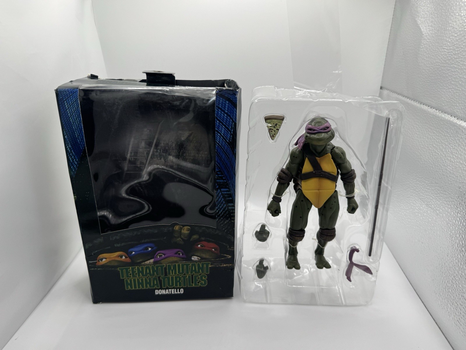 NECA Teenage Mutant Ninja Turtles Donatello Action Figure Staff Extra Hands
