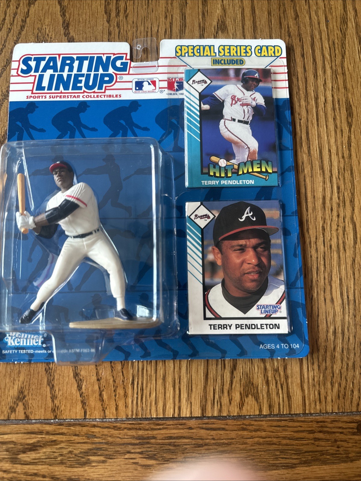 1993 TERRY PENDLETON Atlanta Braves Starting Lineup Figure & 2 Cards NIP