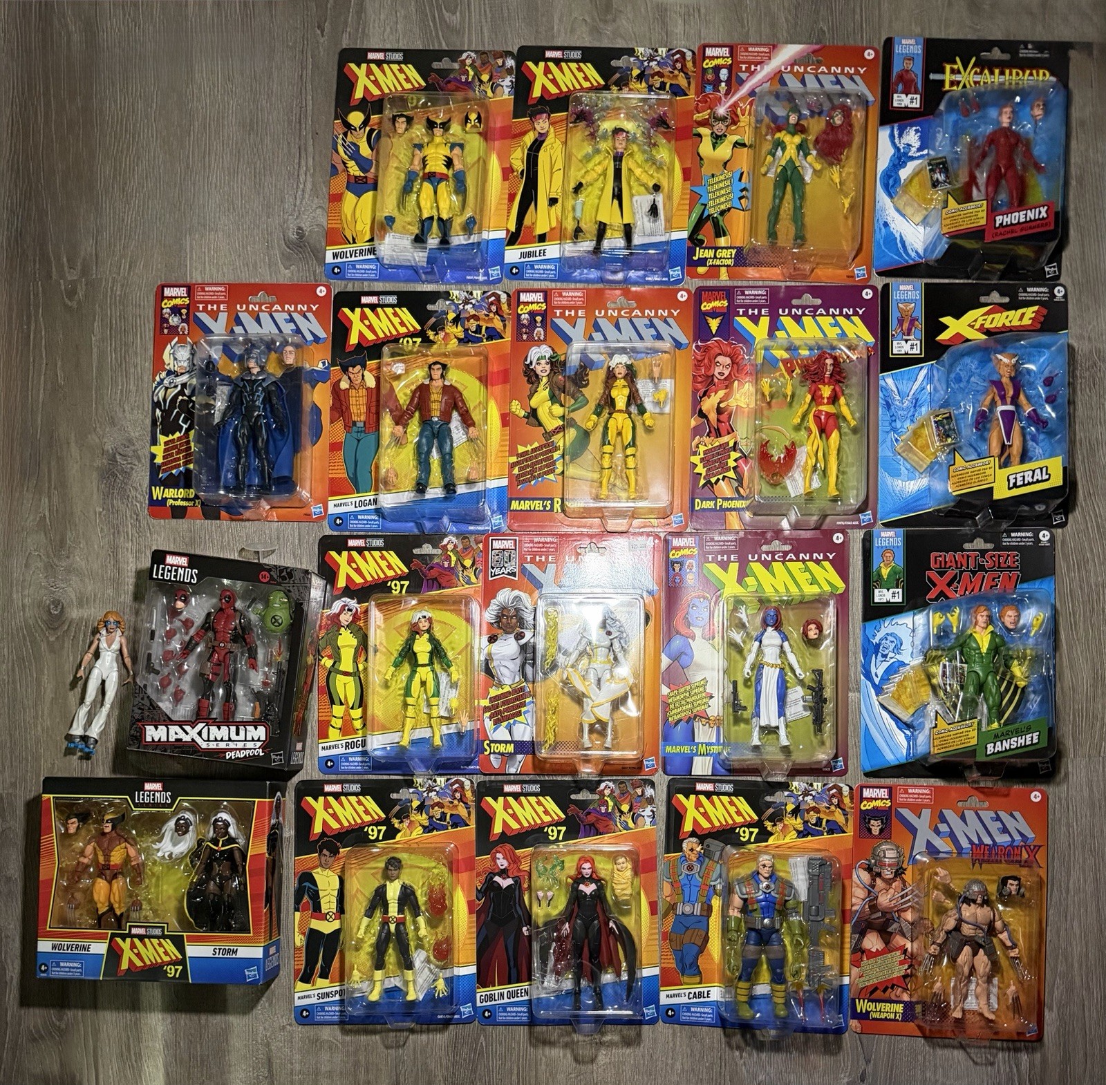 X-Men Lot of 20 Marvel Legends Action Figures