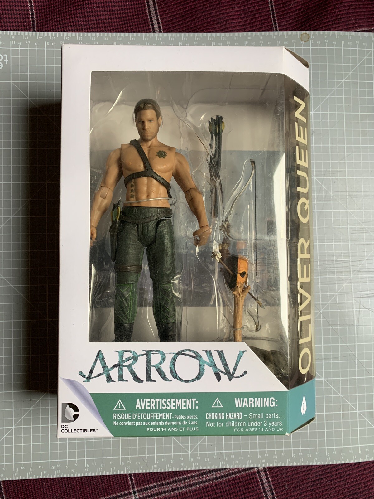 DC Collectibles Arrow TV Series Oliver Queen Action Figure #1 NIB No Damage