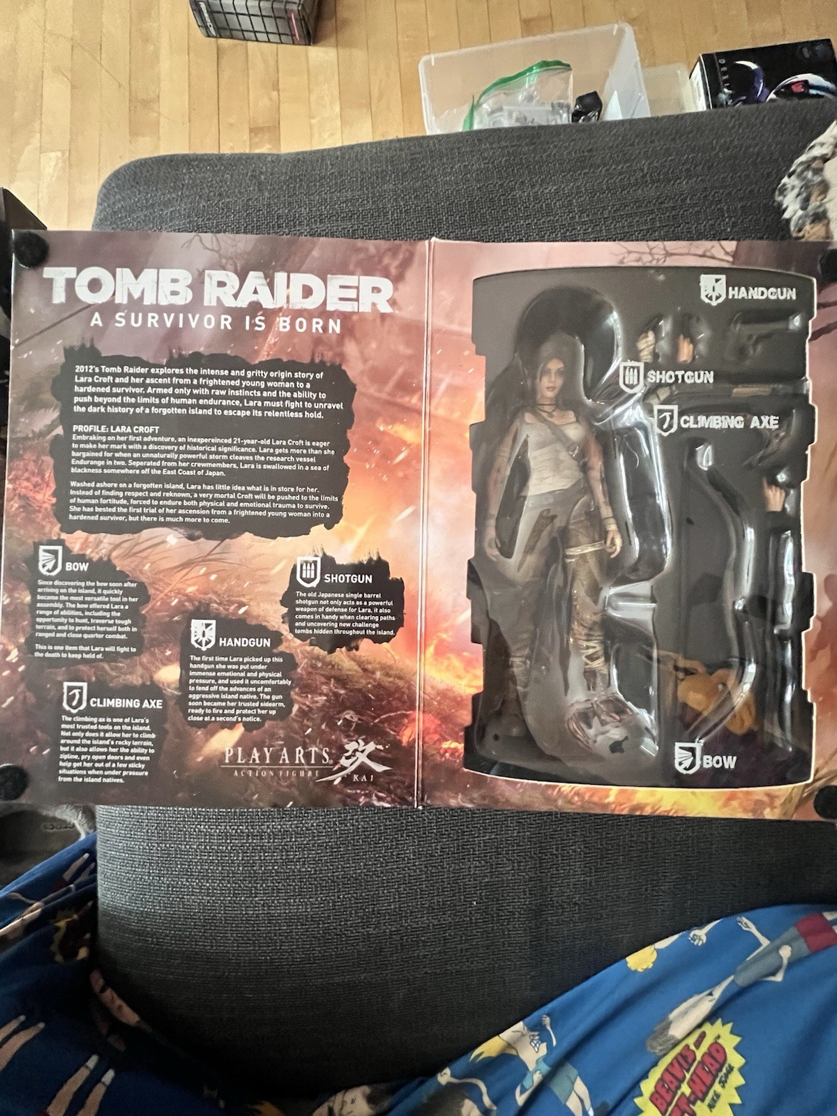 Play Arts Kai Tomb Raider Lara Croft Square-Enix