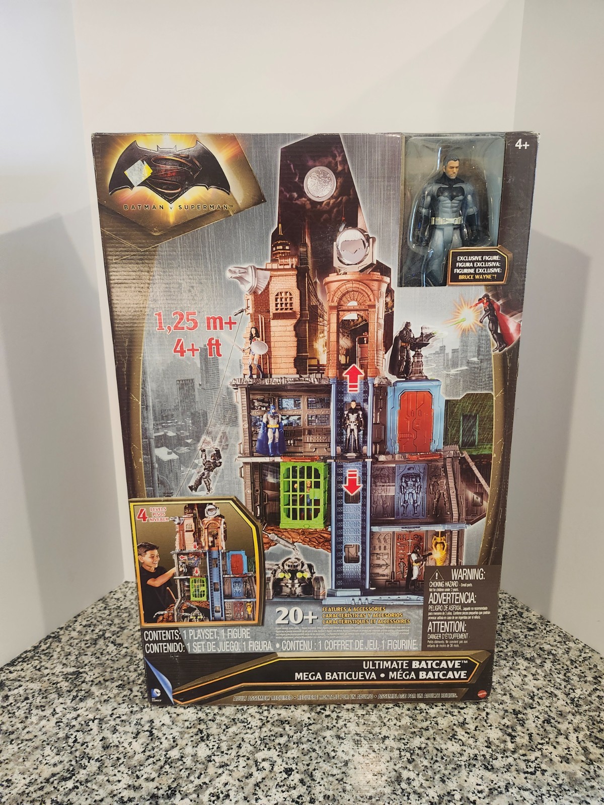 Ultimate Batcave Playset with Bruce Wayne BATMAN V SUPERMAN Mattel NEW MIB Mega