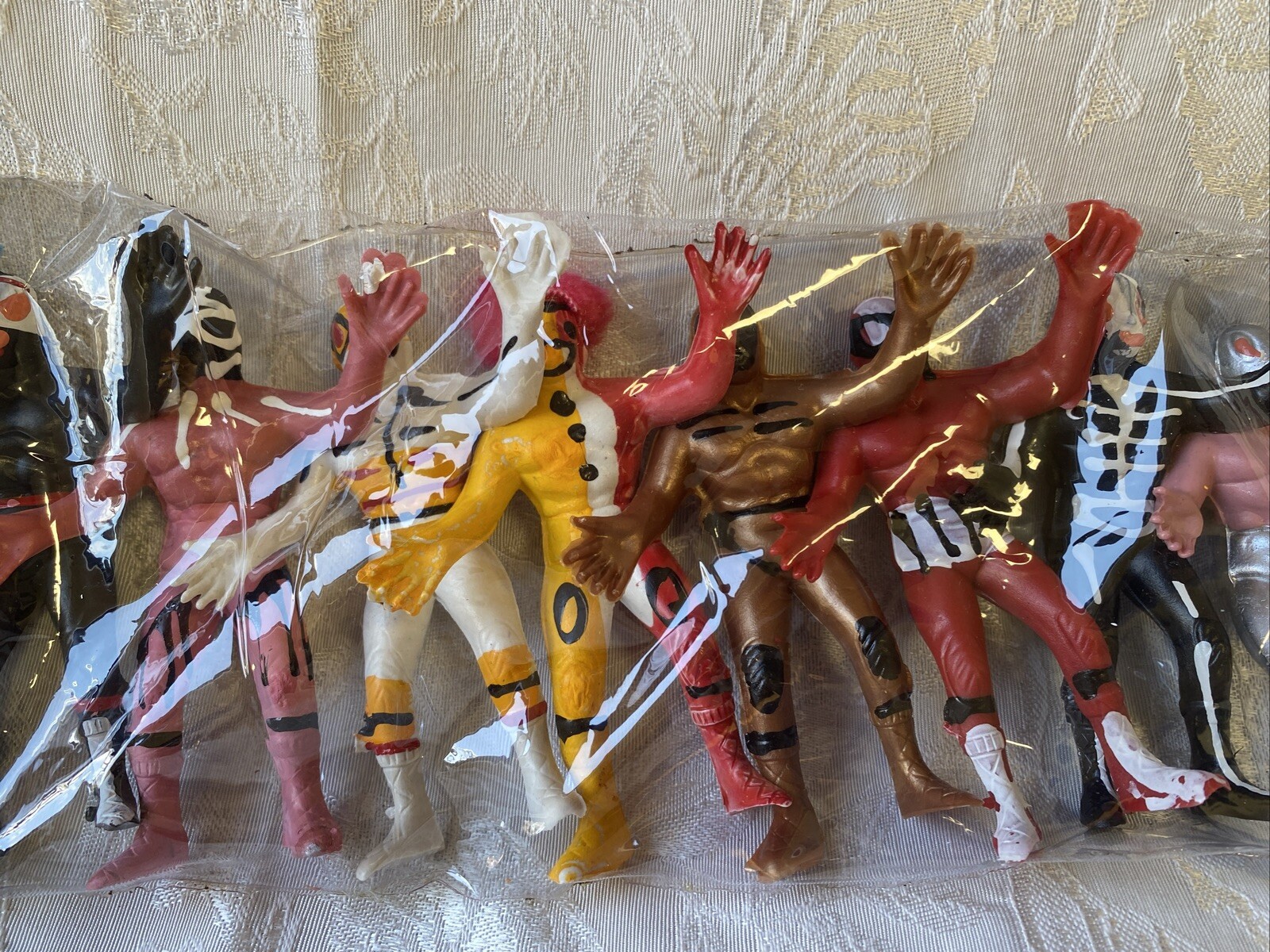 LUCHA LIBRE SET 12 Pack 4in Action Figures Mexican Toys Mexican Wrestlers IM
