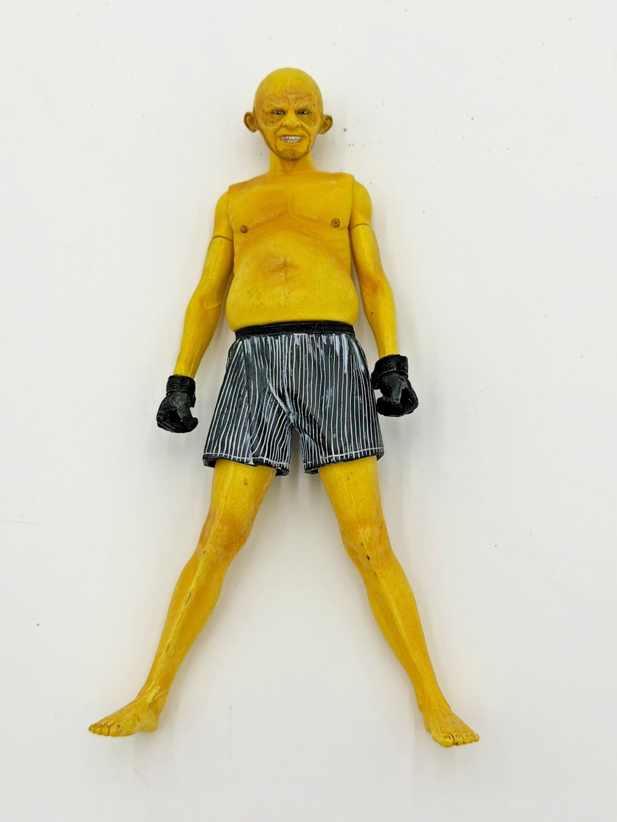 NECA FRANK MILLER’S SIN CITY SERIES 1 YELLOW BASTARD 7-INCH FIGURE ~ 2005