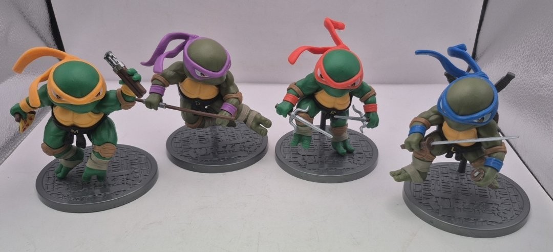 SSB2K – Teenage Mutant Ninja Turtles – Action Figures 4 Pcs (B28)