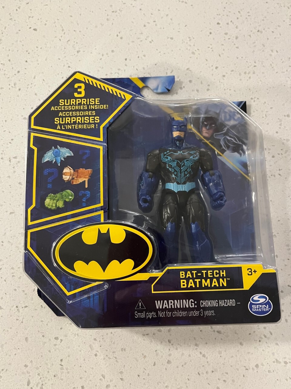 Batman DC Comics Caped Crusader 4″ Action Figure Blue Gloves Bat-Tech Batman