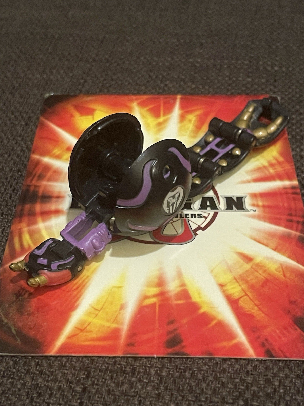 Bakugan B1 Darkus Centipoid 350G Classic Battle Brawlers With Card See Pictures