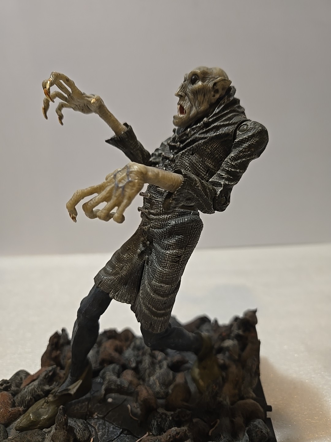 2000 Silent Screamers 7″ Nosferatu Graf Orlok Horror Figure Aztech Toyz