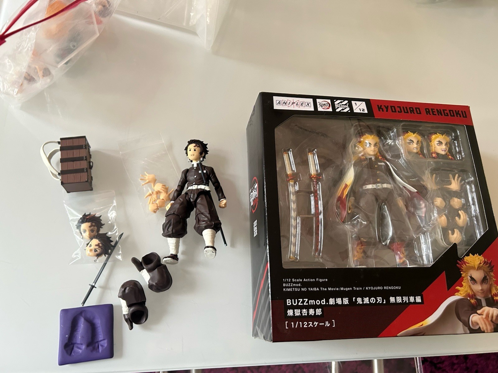 BUZZmod Demon Slayer: Kimetsu No Yaiba Figure Lot of 2 Rengoku and Tanjiro Used