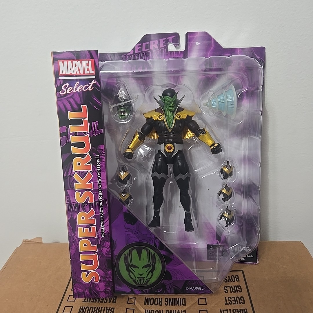 Marvel Select Super Skrull 8″ Action Figure Marvel 2022 Diamond Select Disney