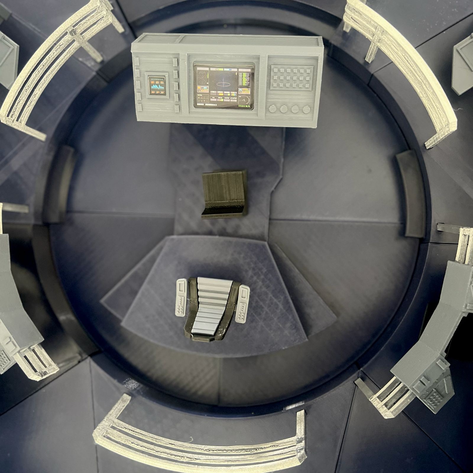 Custom USS Enterprise (NX-01) Bridge for 4.5 IN (1:16) FIGURE