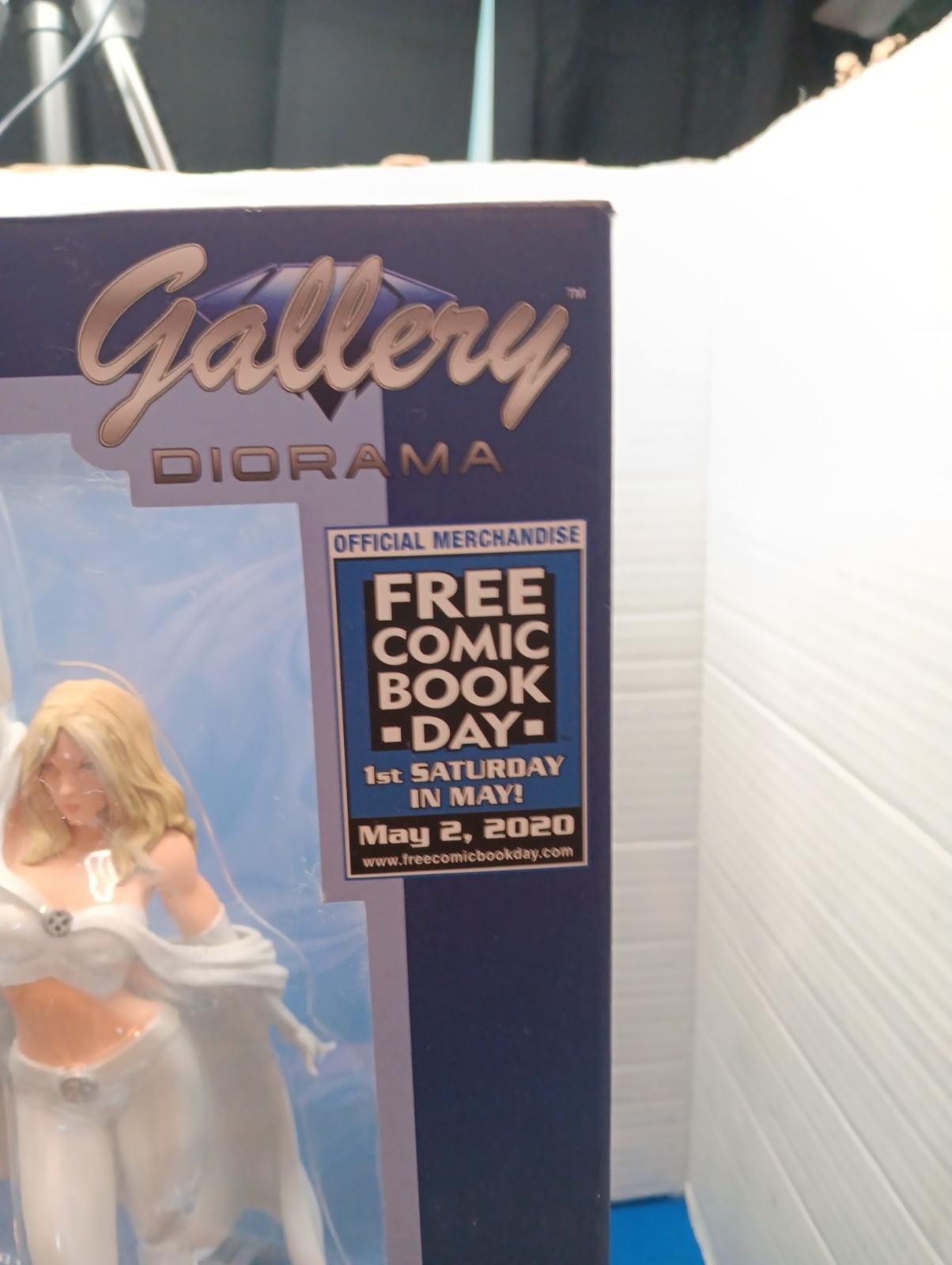 Diamond Select Marvel Gallery Emma Frost Diorama (Free Comic Book Day 2020)