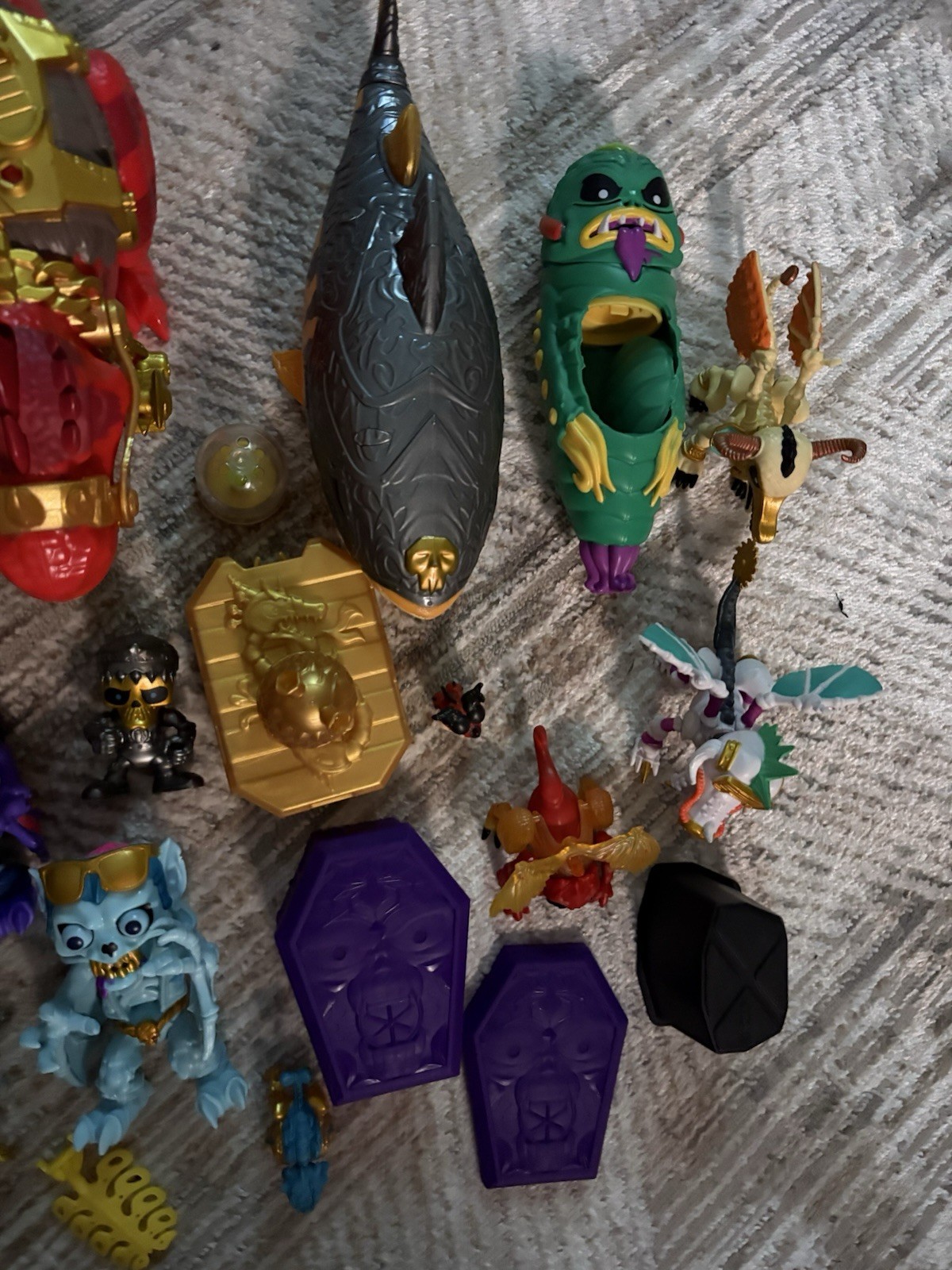 Treasure X Bundle Pirate Ship, Shark, Character Figures With Gold Plated Pieces
