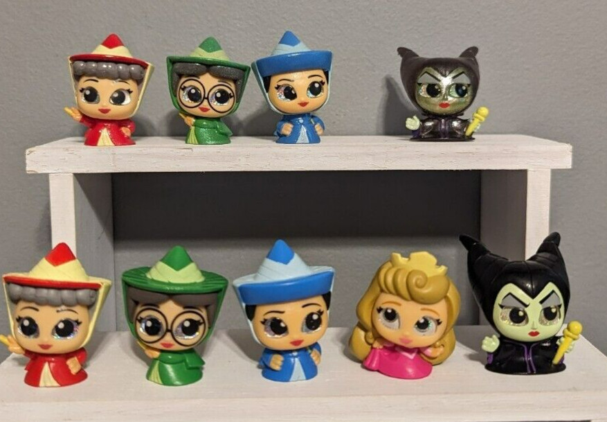 Sleeping Beauty/Aurora/Maleficent WITH GLITTERS! Disney Dooorables. 9 items!