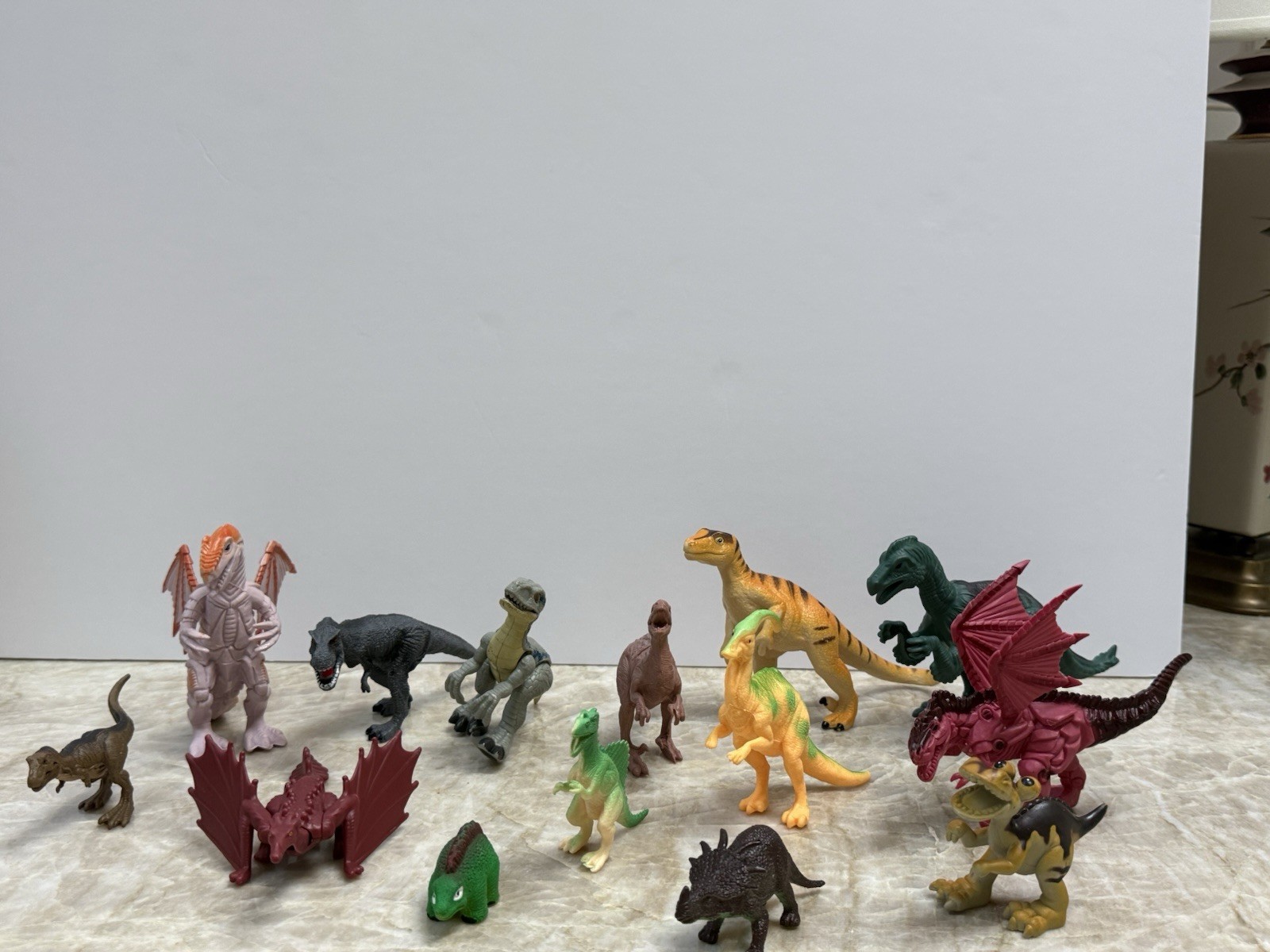 Lot of 14 Toy Dinosaurs Assorted Sizes 3-7 Inches Plastic