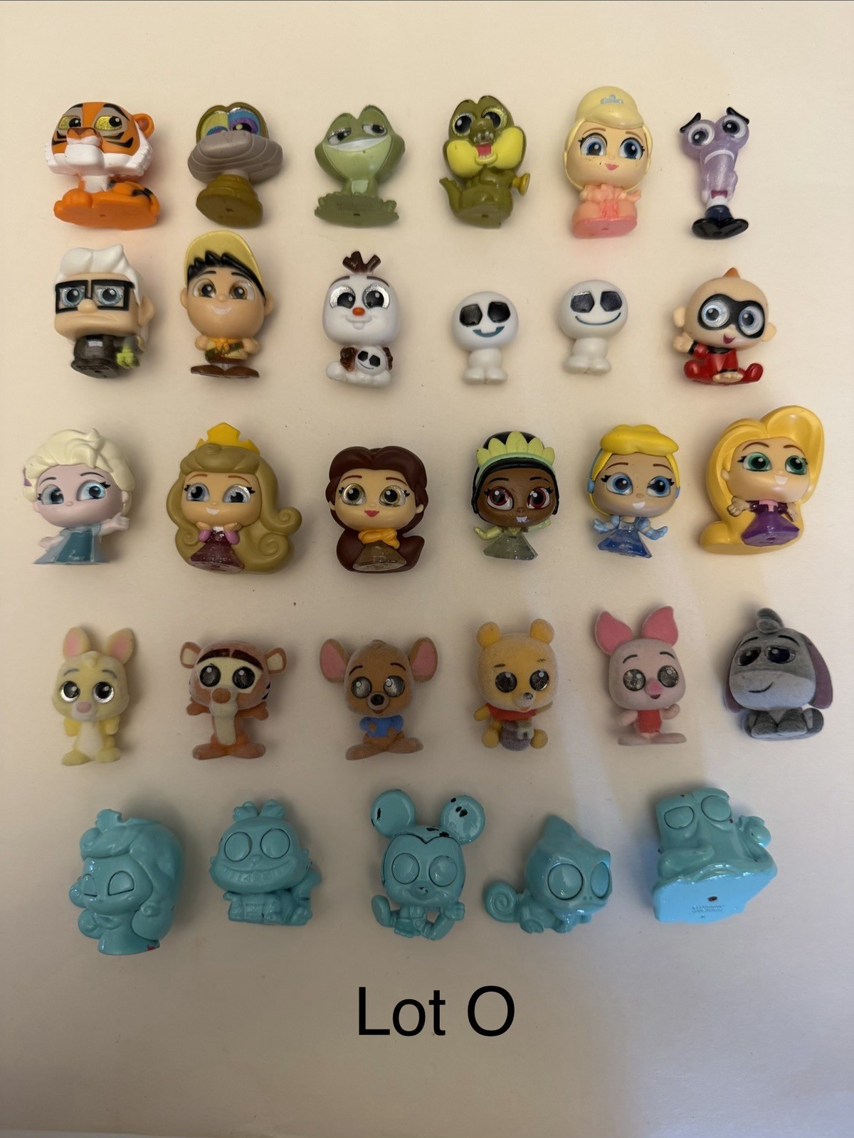 Disney Doorables Assorted Figures Lot Of 29 (O)