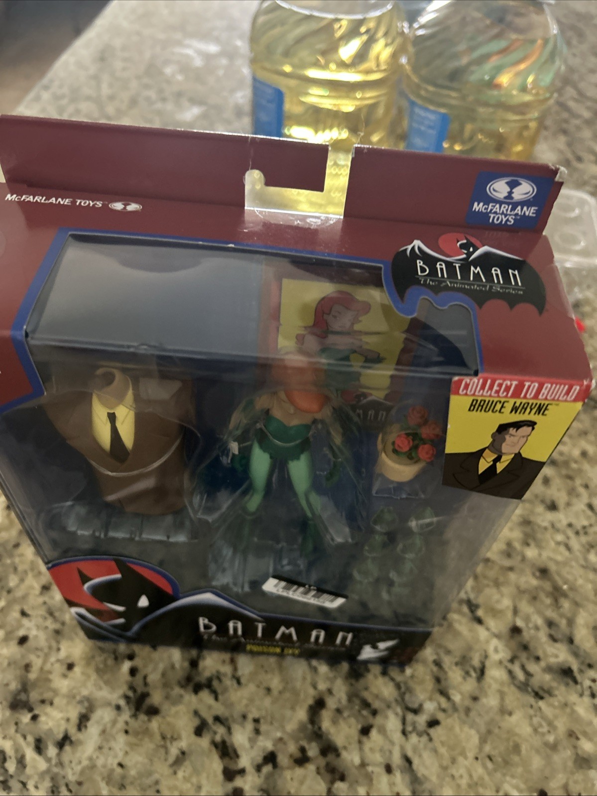 Batman: The Animated Series Poison Ivy Toy with Bruce Wayne Small Box Damage