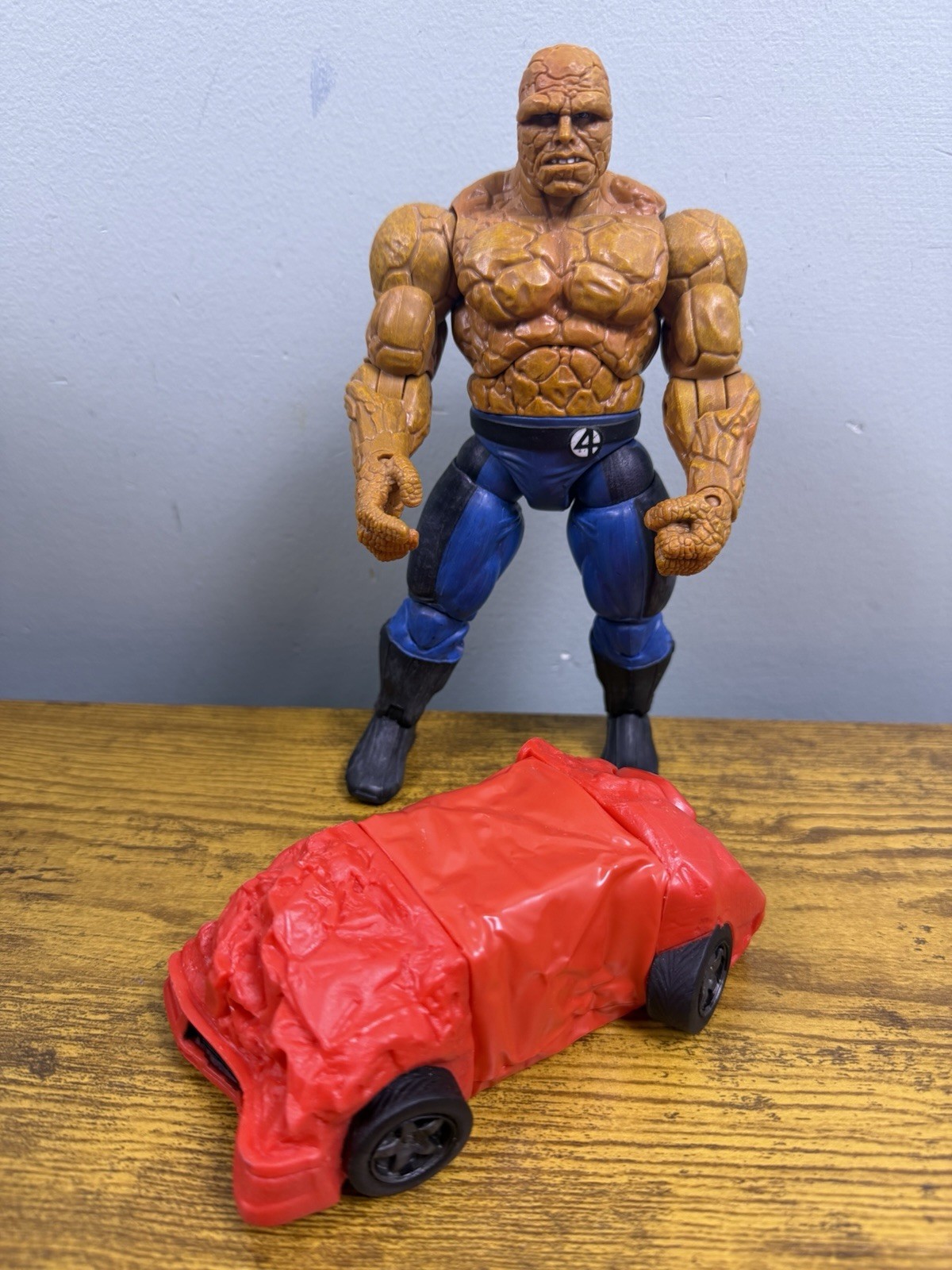 2005 Toybiz Legends Fantastic Four 4 The Thing Clobber N Crush & Sports Car 8”