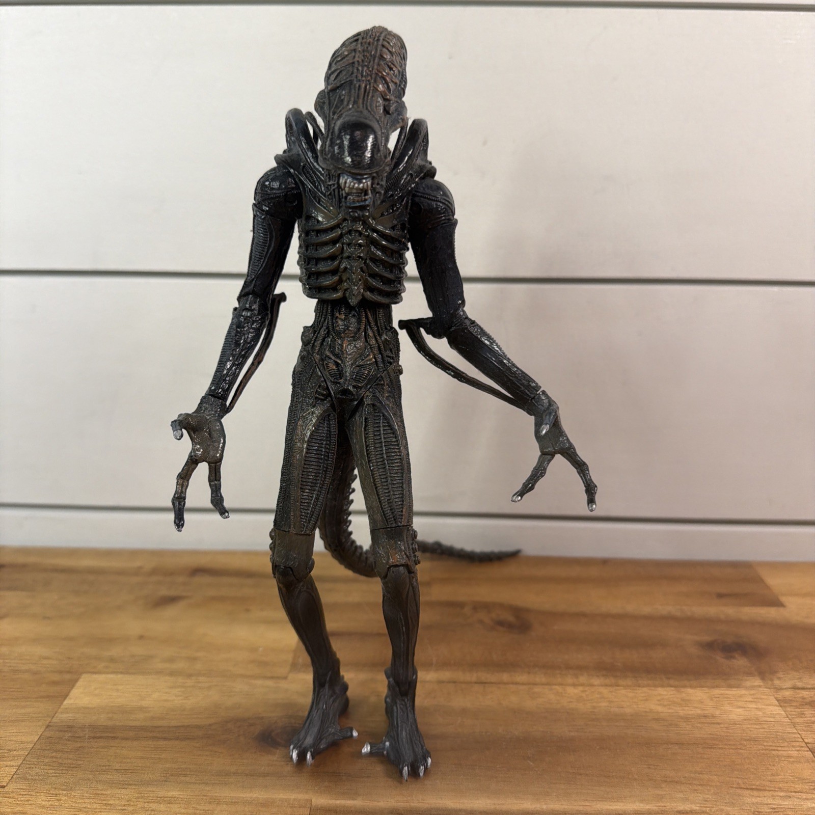 BROWN WARRIOR XENOMORPH NECA ALIENS *Broken & Repaired *READ DESCRIPTION