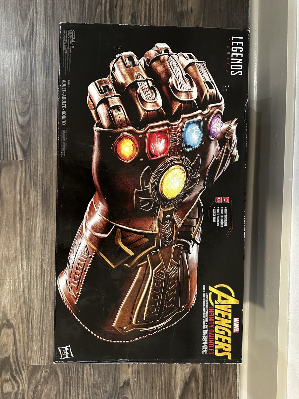 Marvel Legends Series Articulated Electronic Infinity Gauntlet Thanos – Works