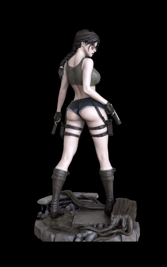 Lara Croft Tomb Raider/3d Figure 25cm Collectible Professional Hand Painted