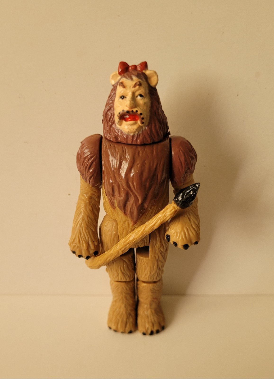 WIZARD of OZ 4 inch COWARDLY LION Bert Lahr ACTION FIGURE vintage 1988 Multi Toy
