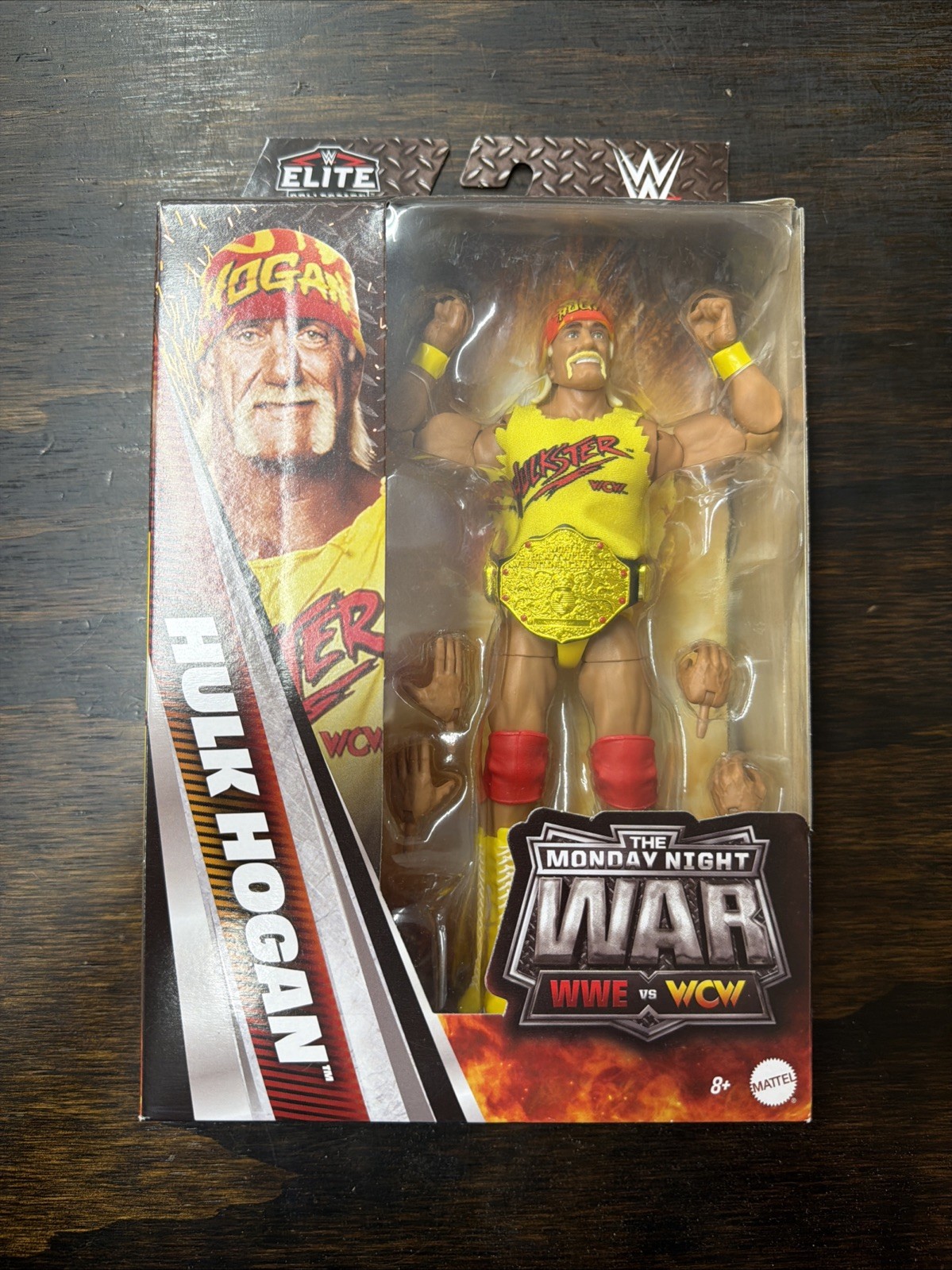 WWE Elite Monday Night War Series 11 HULK HOGAN Action Figure w/ BAF