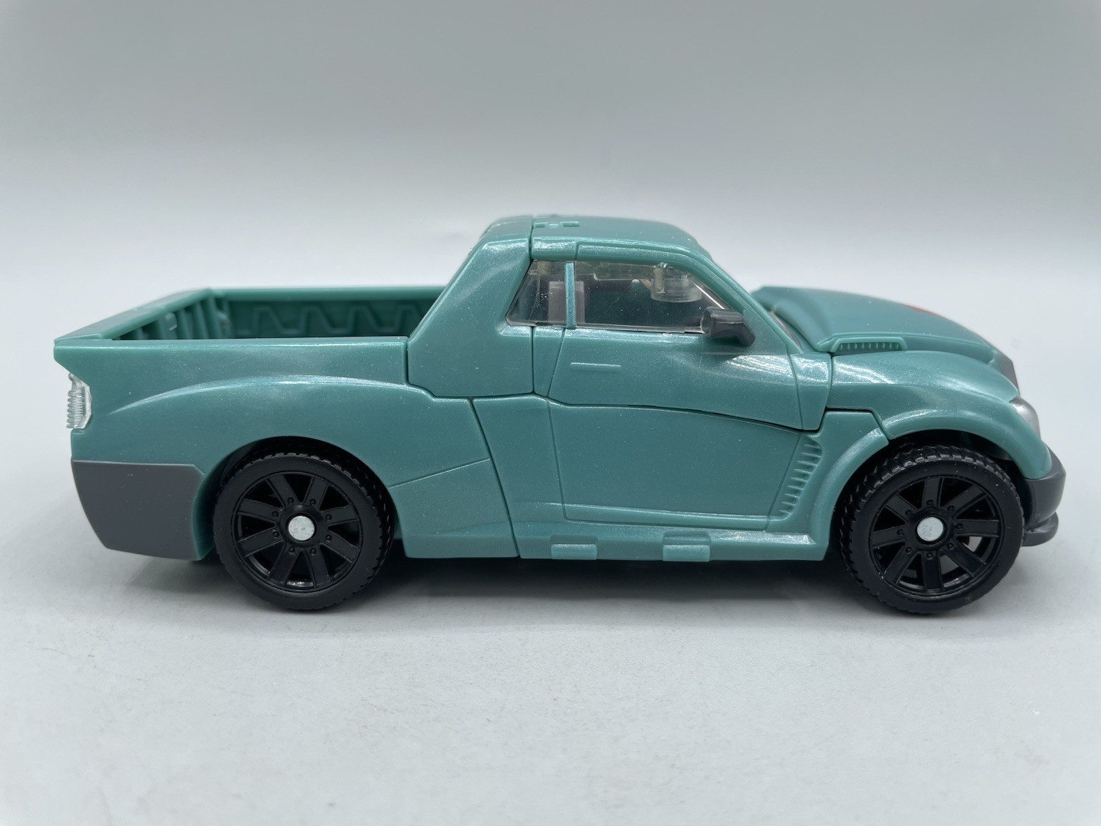 Hasbro Transformers Generations Deluxe Class SERGEANT KUP Complete