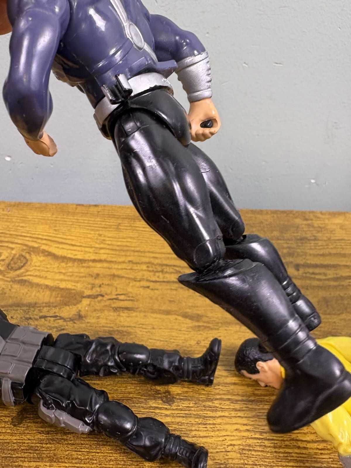 1993 Mattel Warner Demolition Man Kick Fighting Spartan Figure Lot Stallone 5.5”