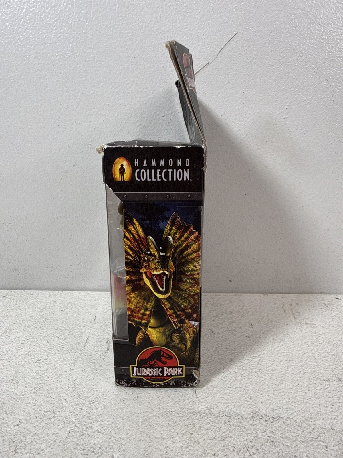 Jurassic World Hammond Collection Dilophosaurus HFG60 Brand New