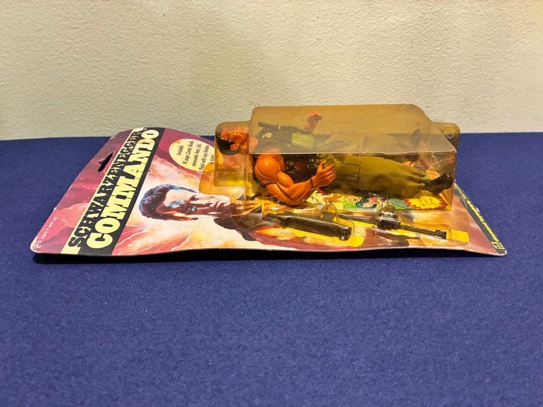 Diamond Toymakers Commando Schwarzenegger Figure Vintage 1985 Ages 13+